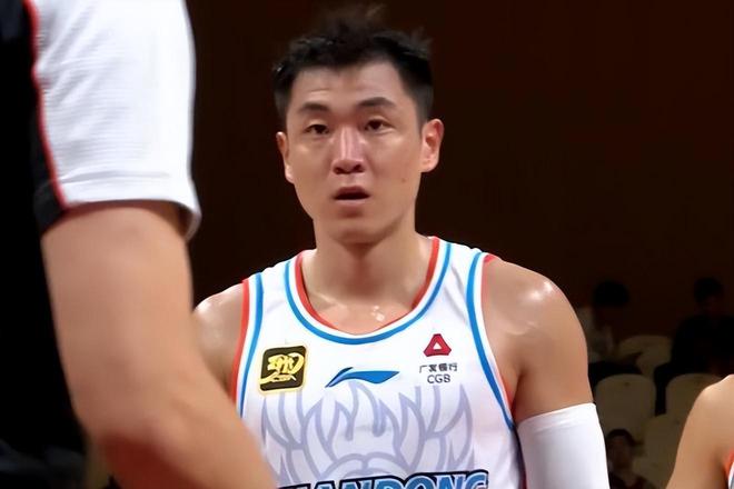 深圳 球员评价：2人满分5人及格3人米乐m6网站山东121-118战胜(图3)
