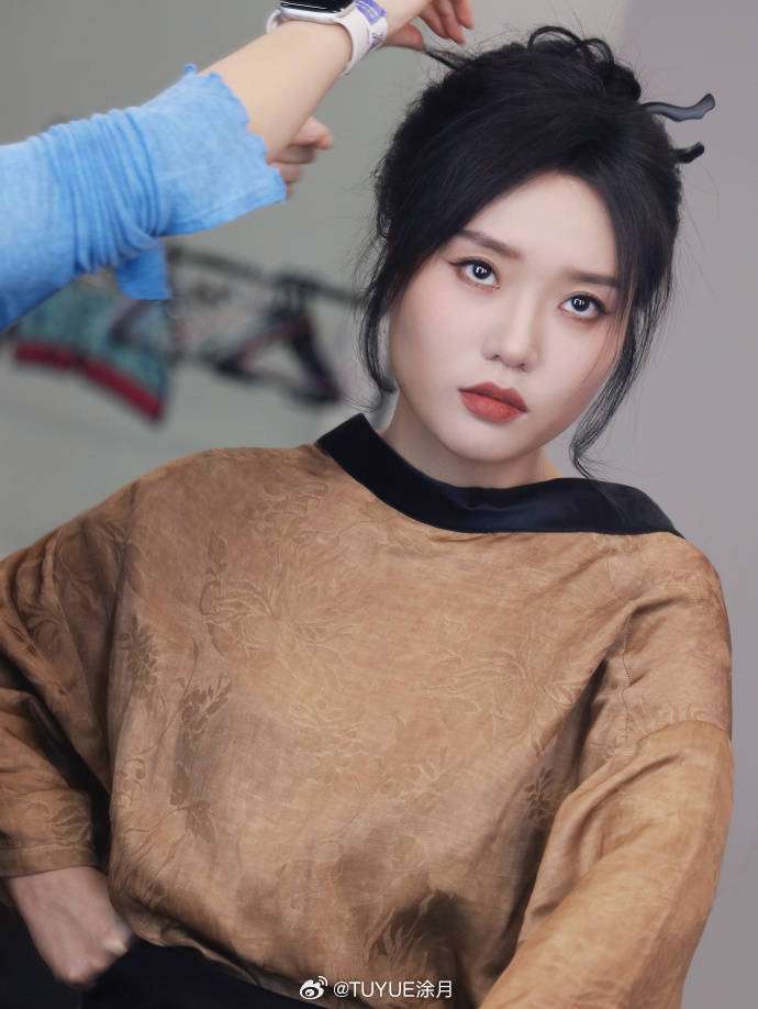 懵：这玩意儿能上链接？观众笑疯了李雪琴祝绪丹抽象好物推荐何炅看(图2)